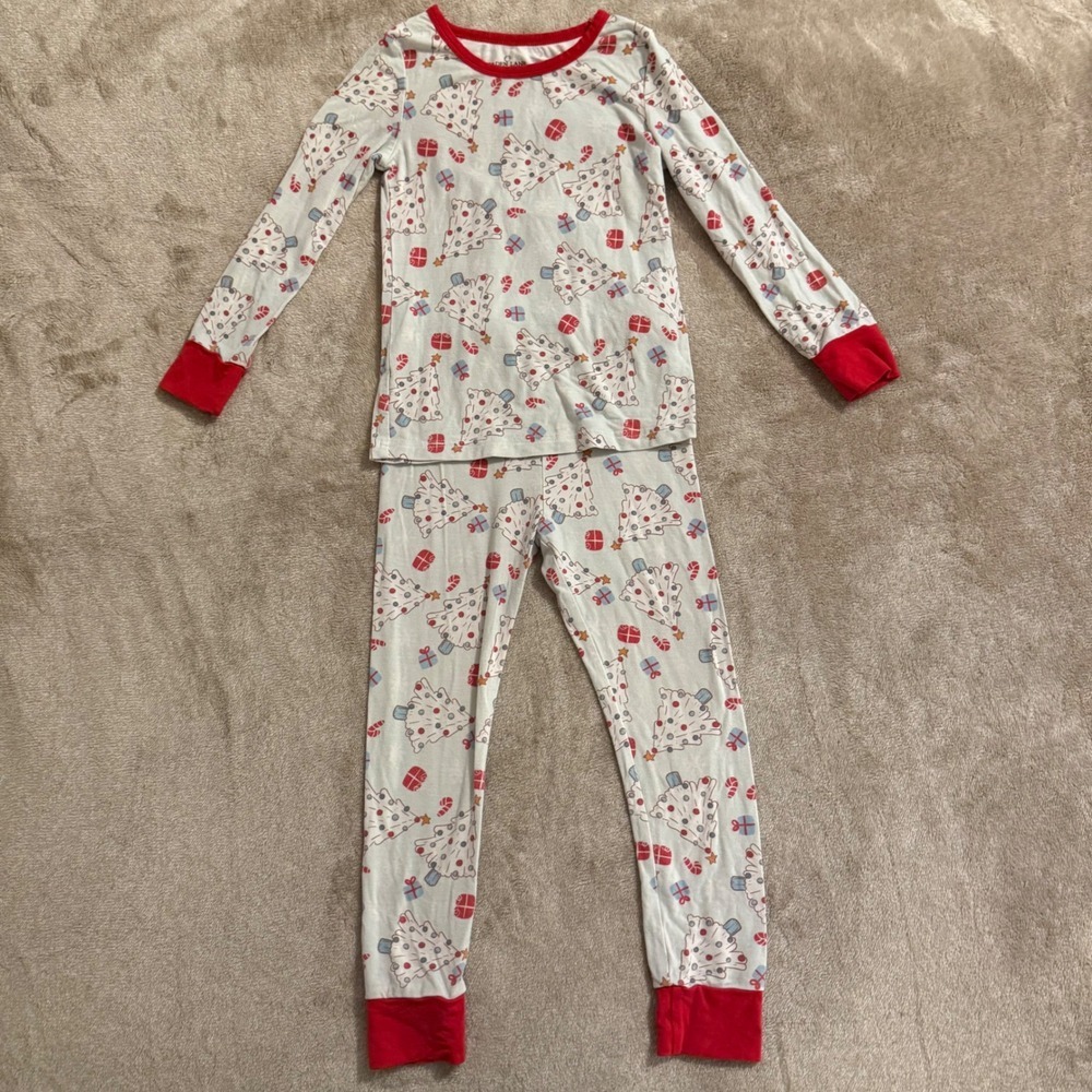 Caden Lane Kids Christmas Pajama Set 4T Bamboo Viscose Holiday Trees Red Cuffs